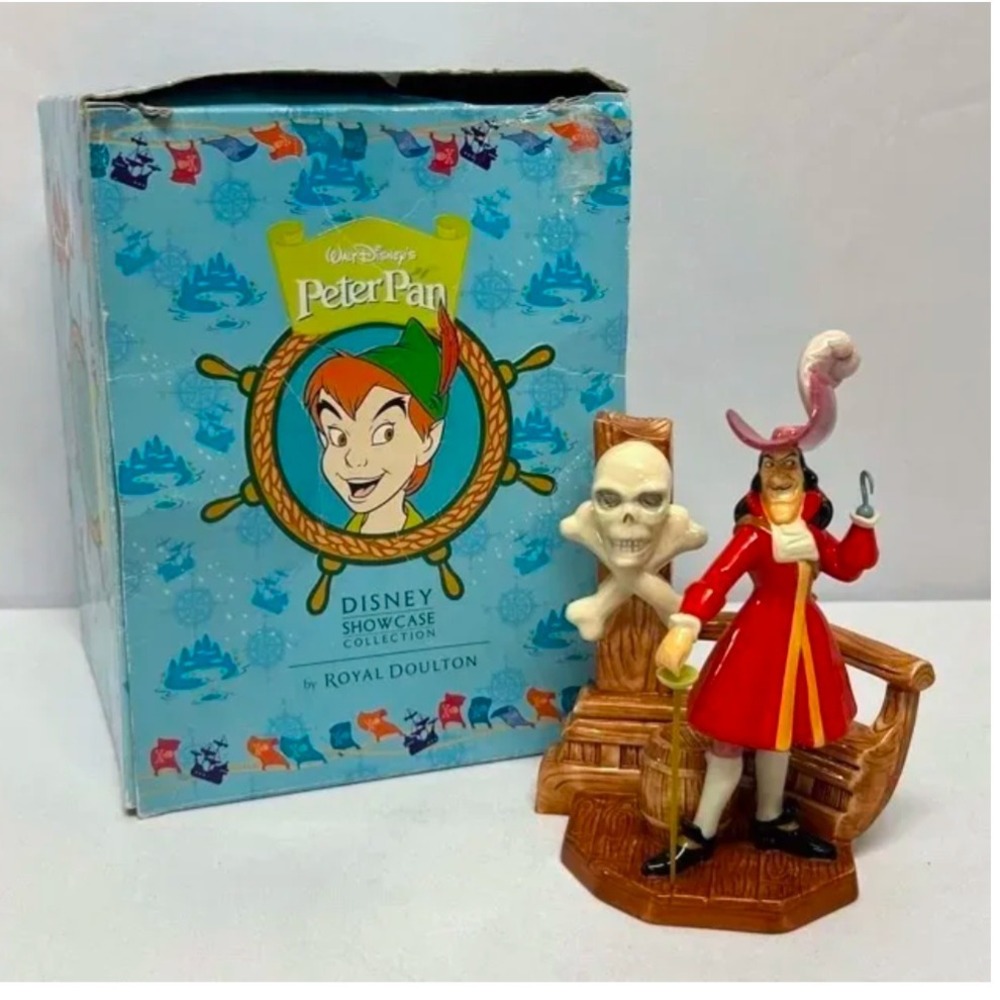 Royal Doulton Captain Hook Disney Showcase Peter Pan Figurine PAN 4 2002 Boxed